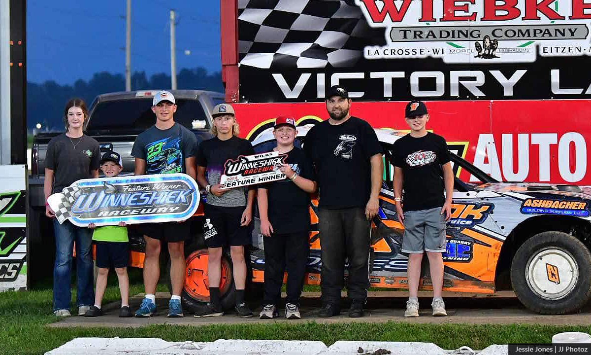 Matt Jones won the Wicks Construction USRA Stock Car main event.